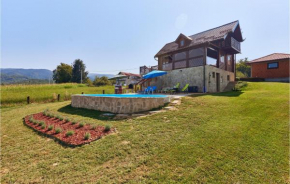 Amazing Home In Pustodol With Sauna